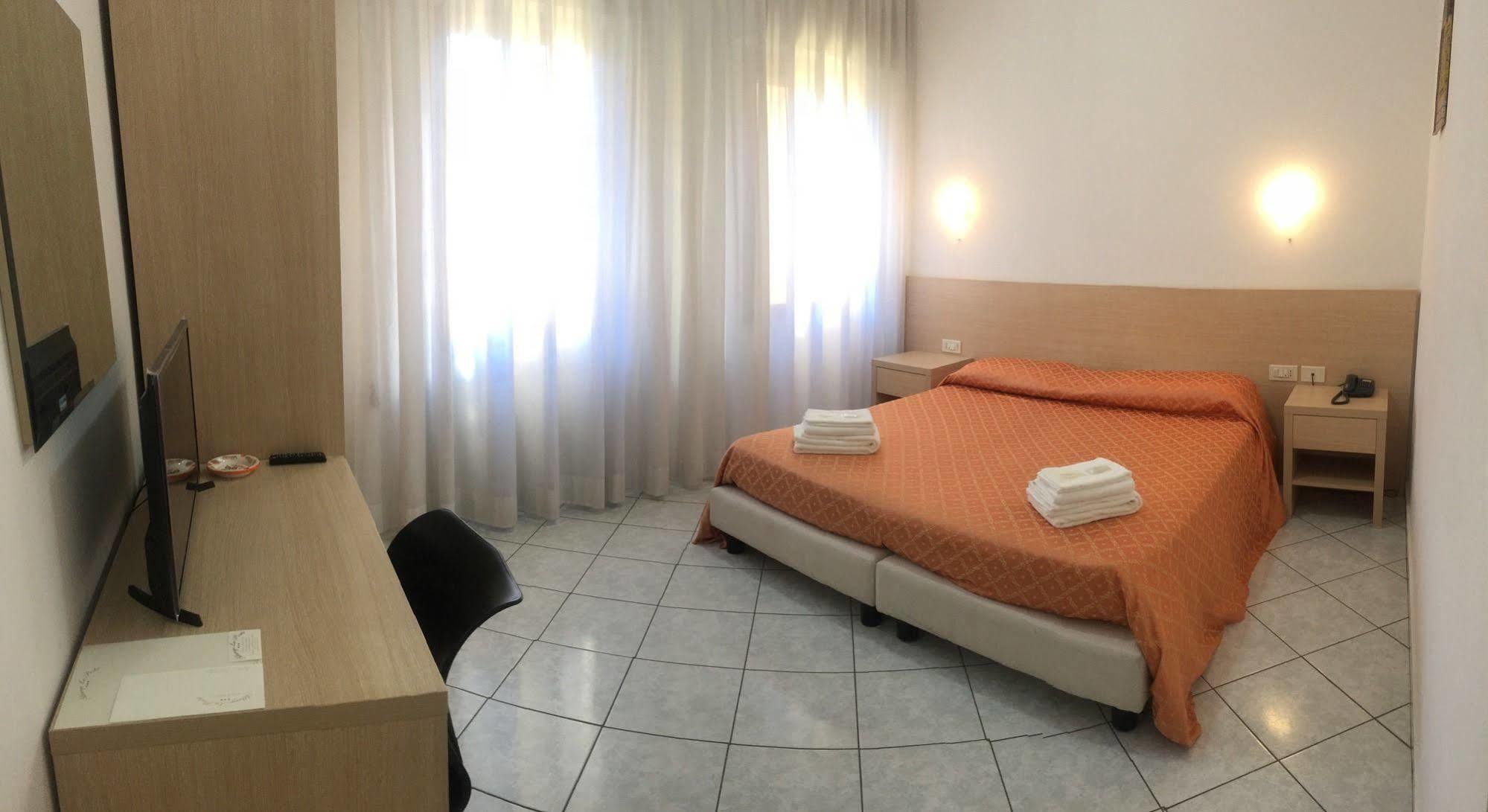 Albergo La Posta Arezzo Badia Al Pino Exteriör bild